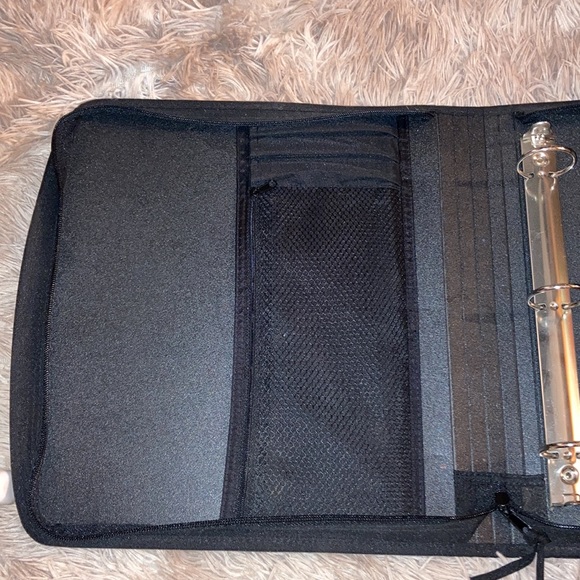 M&Ms Mead zipper three ring binder - Picture 6 of 12